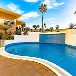 Apartment South Paradise *