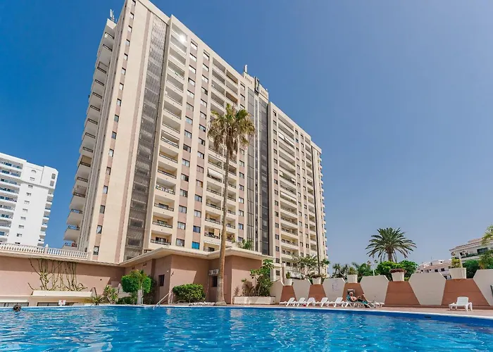 South Paradise Apartmán *